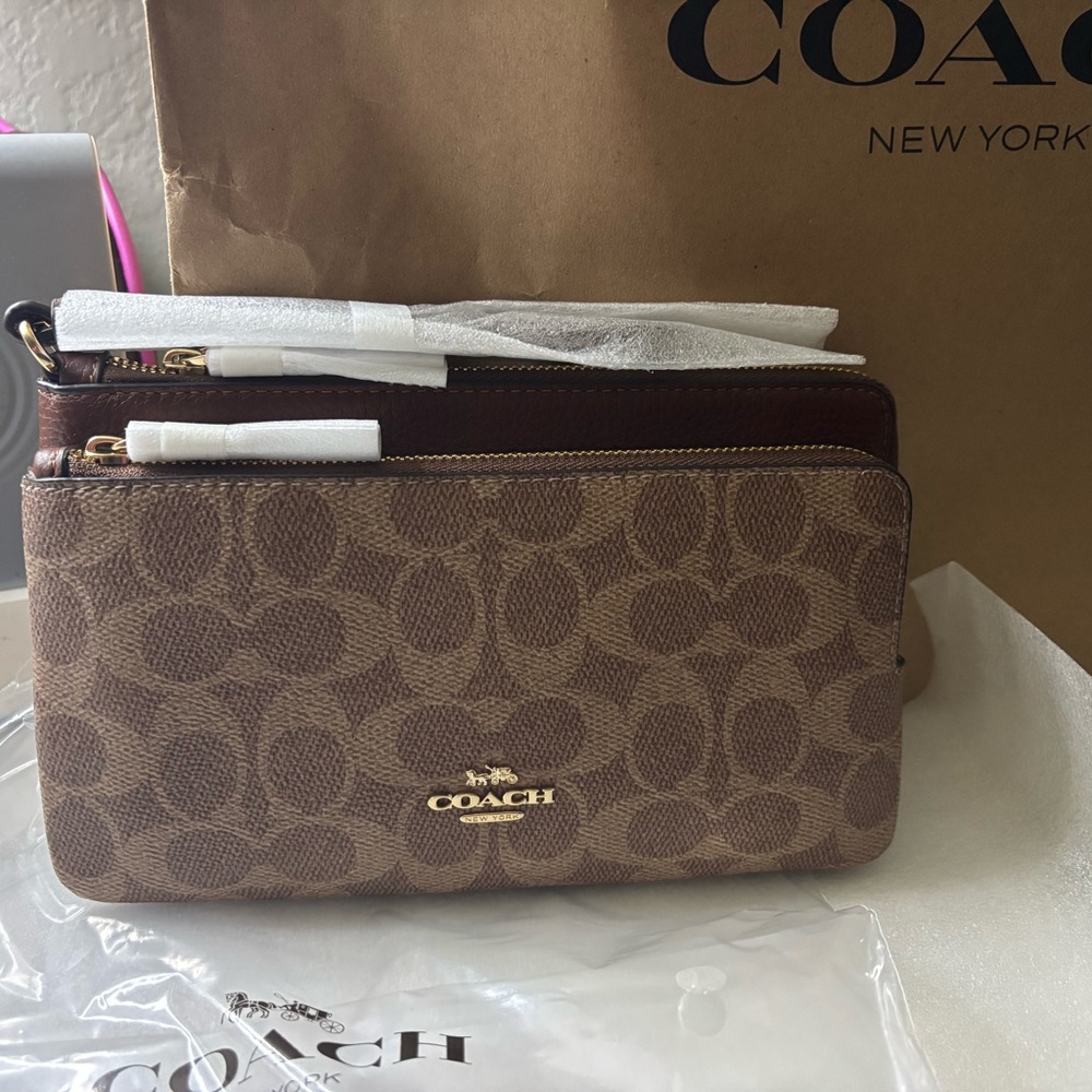 Coach Signature monogram double zipper Wristlet
